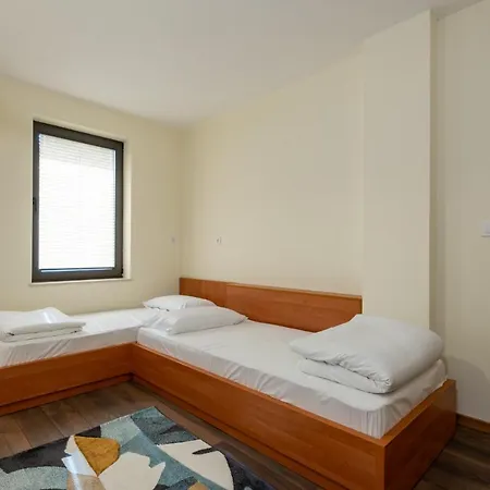 Villa маринови